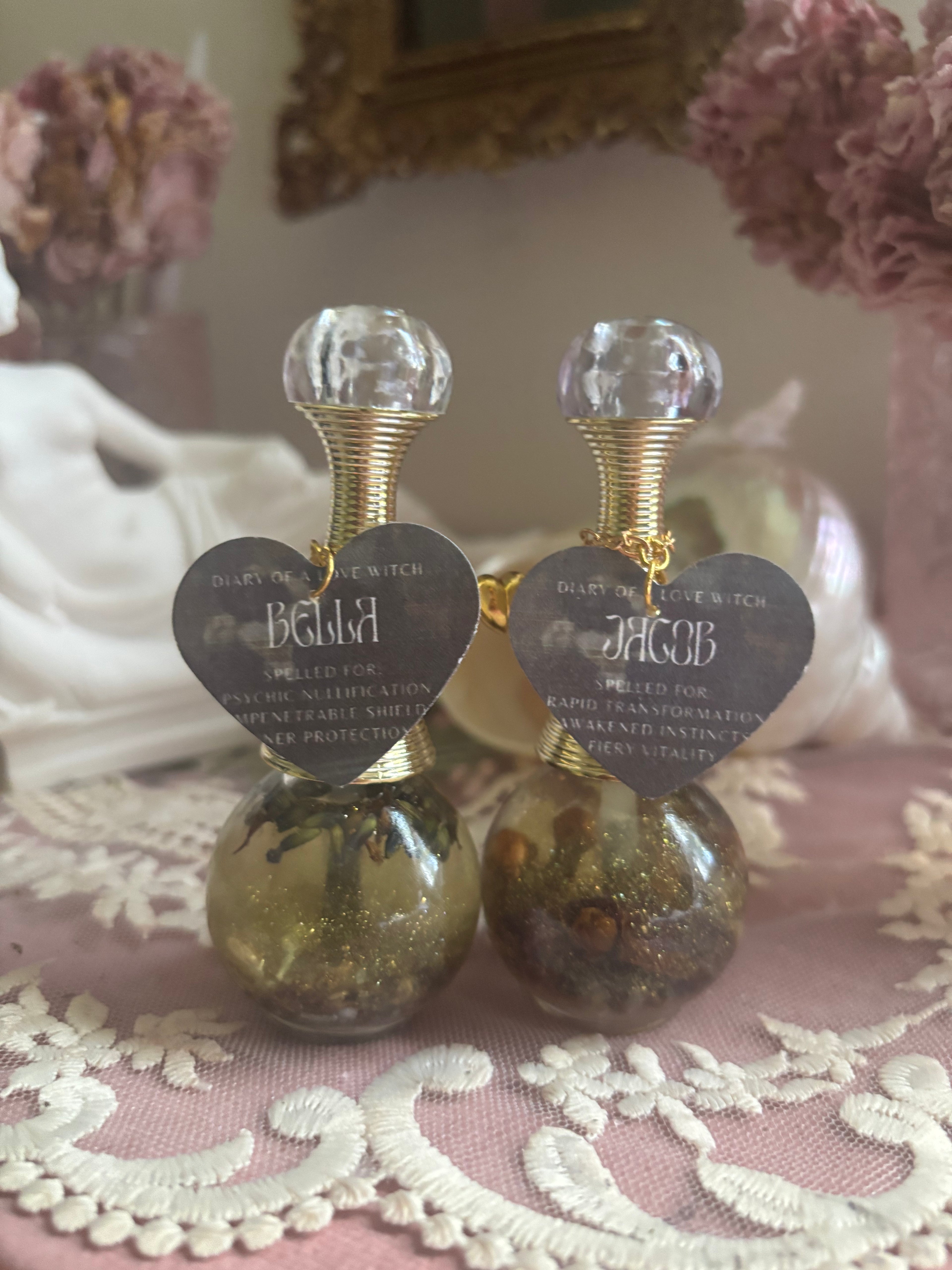 Team Edward or Jacob Duo ✦ Limited Edition (until 10/17)